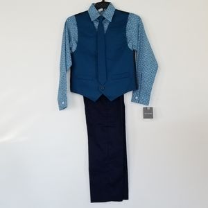 Van Heusen 4 Piece Set!